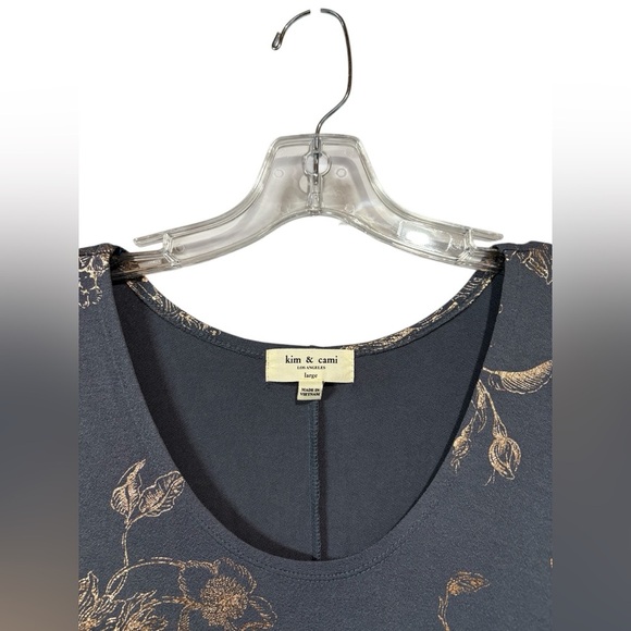 Kim & Cami, Chic Floral Patterned Top, Large, Gray & Gold 🎀 - Picture 4 of 8